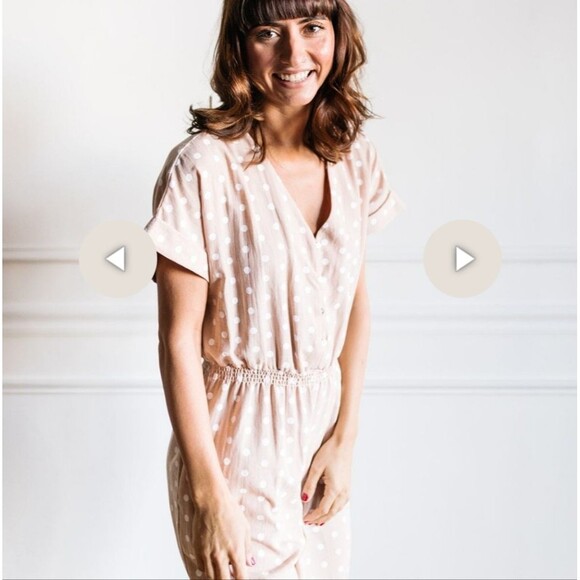 Everly taupe jumpsuit with white polka dots, elastic waistband,  v-neck, L - Picture 7 of 11